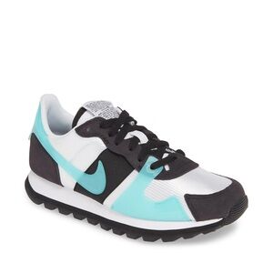 Nike V-Love O.X. White/Hyper Jade-Oil Grey - like new!